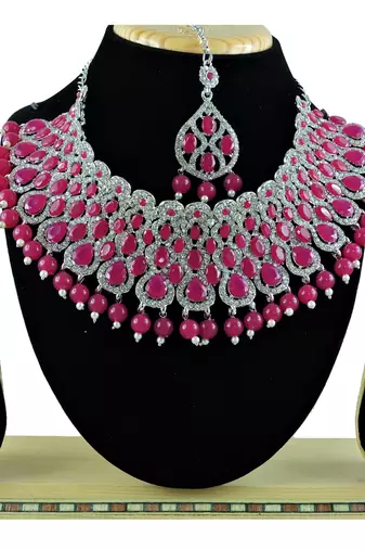 Red designer function wear ad necklace set