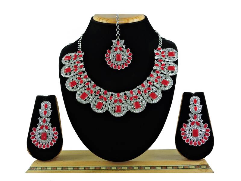 Red designer function wear ad necklace set