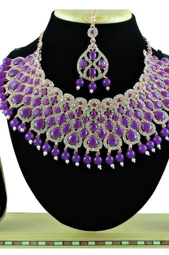 Red designer function wear ad necklace set