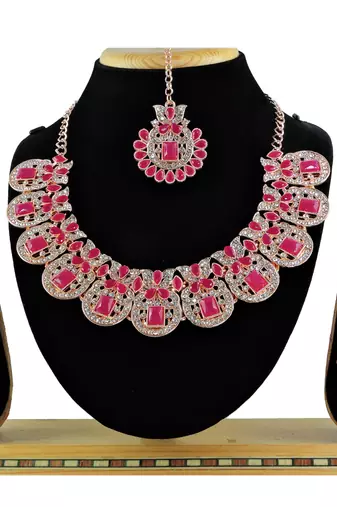 Red designer function wear ad necklace set