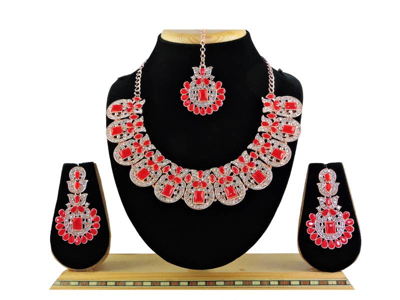 Red designer function wear ad necklace set