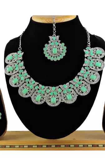 Green designer function wear ad necklace set