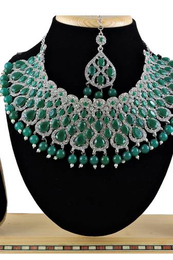 Green designer function wear ad necklace set