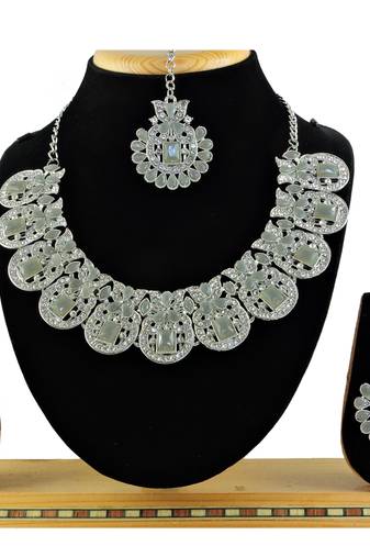 Grey designer function wear ad necklace set