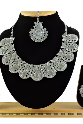 Grey designer function wear ad necklace set