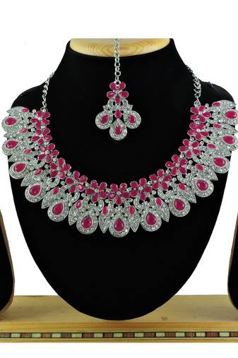 Red designer function wear ad necklace set