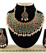 Green designer function wear ad necklace set