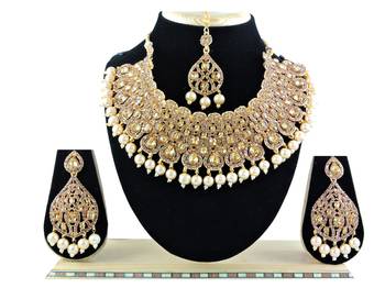 Gold designer function wear ad necklace set 1