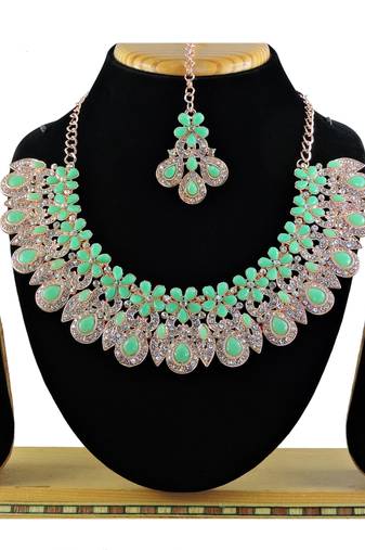 Green designer function wear ad necklace set