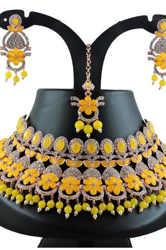 Yellow designer function wear ad necklace set