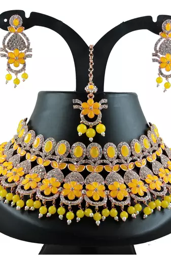 Yellow designer function wear ad necklace set