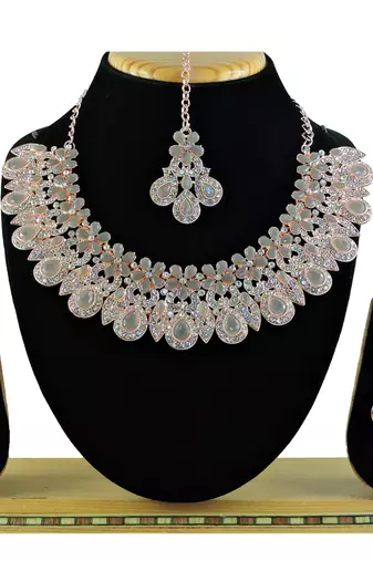 Grey designer function wear ad necklace set