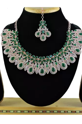 Green designer function wear ad necklace set