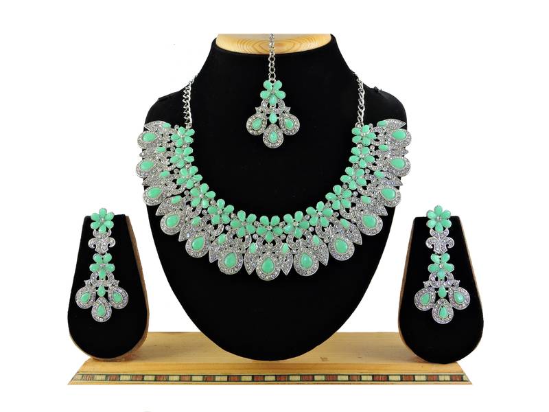 Green designer function wear ad necklace set