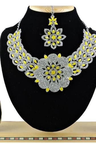 Yellow designer function wear ad necklace set