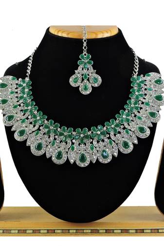 Green designer function wear ad necklace set