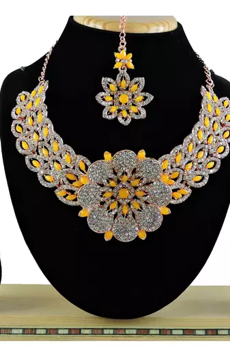 Yellow designer function wear ad necklace set