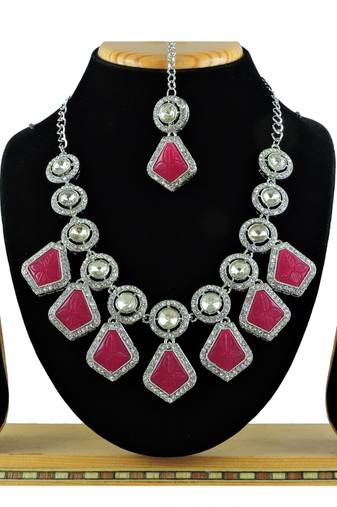 Red designer function wear ad necklace set
