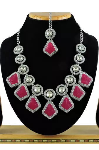Red designer function wear ad necklace set