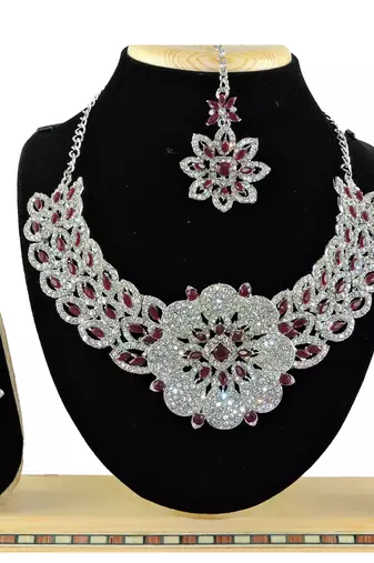 Maroon designer function wear ad necklace set