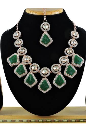 Green designer function wear ad necklace set