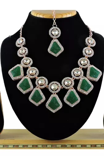 Green designer function wear ad necklace set