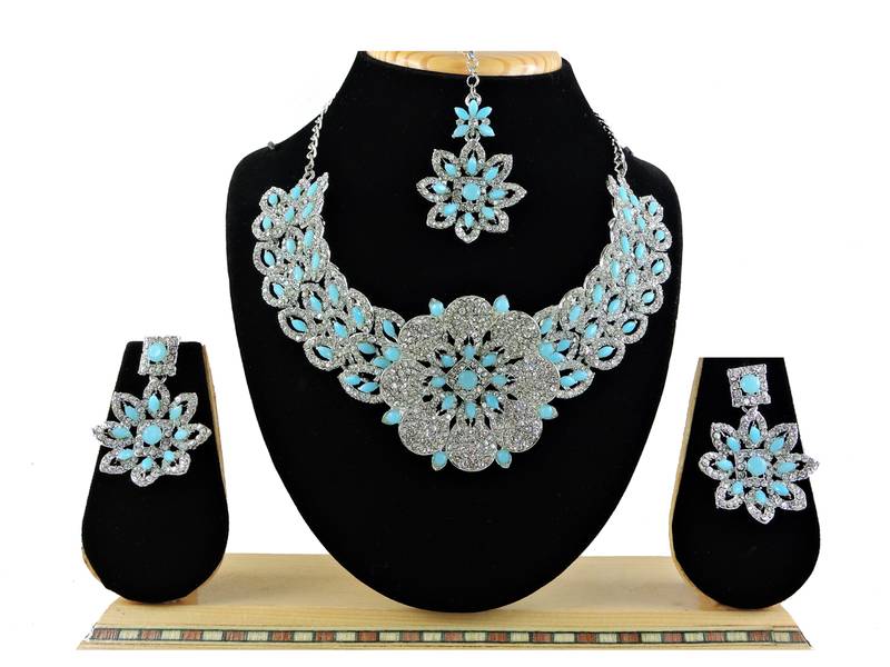Turquoise designer function wear ad necklace set