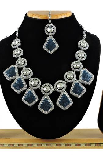 Blue designer function wear ad necklace set