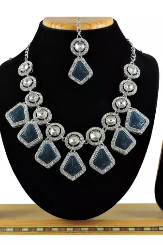 Blue designer function wear ad necklace set
