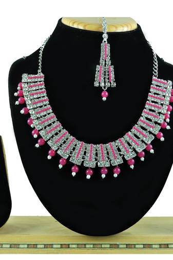 Red designer function wear ad necklace set
