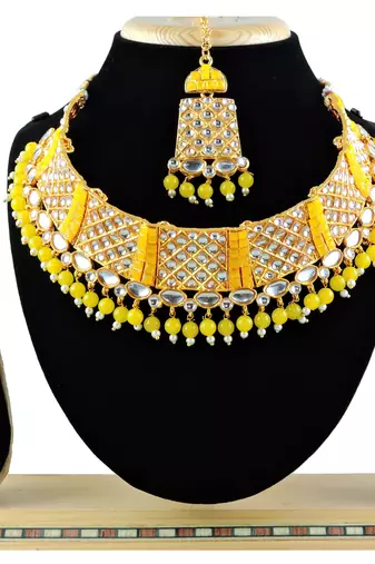 Yellow designer function wear ad necklace set