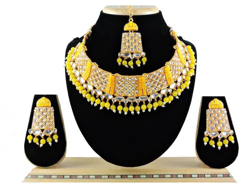Yellow designer function wear ad necklace set