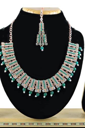 Multicolor designer function wear ad necklace set