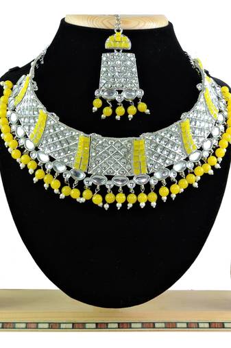 Yellow designer function wear ad necklace set
