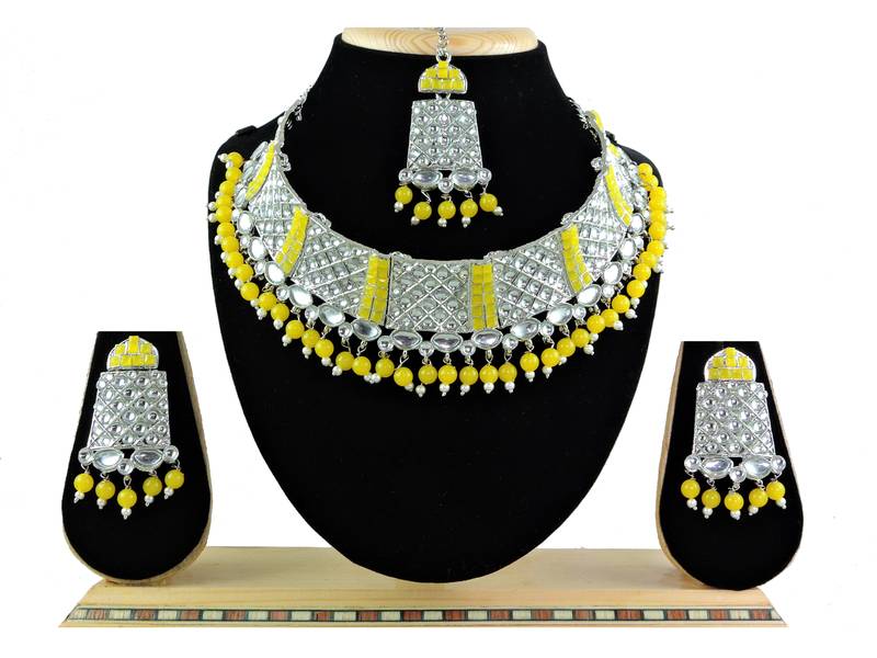 Yellow designer function wear ad necklace set