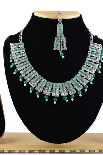 Green designer function wear ad necklace set