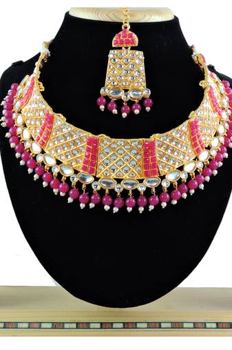 Multicolor designer function wear ad necklace set