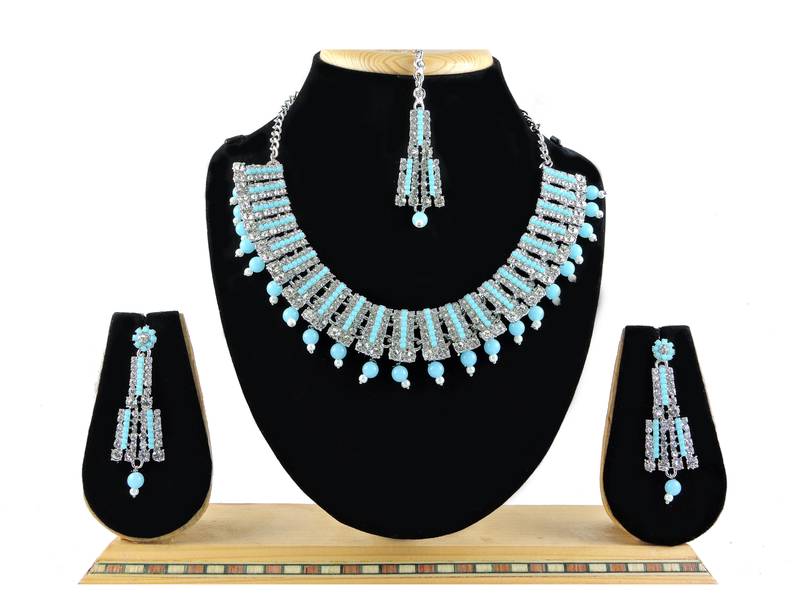 Turquoise designer function wear ad necklace set