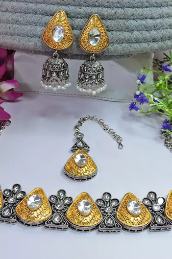 Multicolor designer function wear ad necklace set