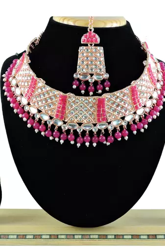 Red designer function wear ad necklace set