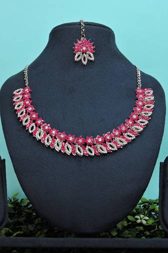 Red designer function wear ad necklace set