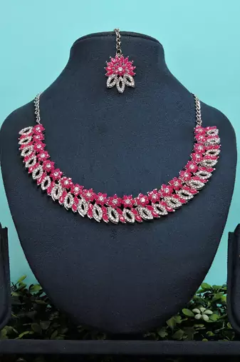 Red designer function wear ad necklace set