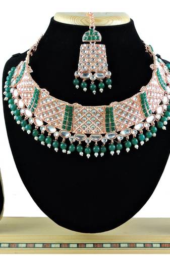 Green designer function wear ad necklace set