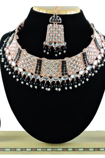 Black designer function wear ad necklace set