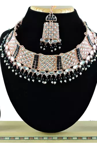 Black designer function wear ad necklace set