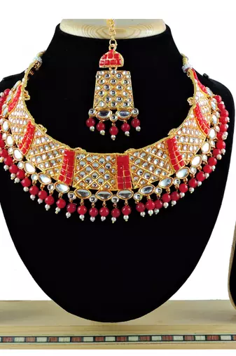 Red designer function wear ad necklace set