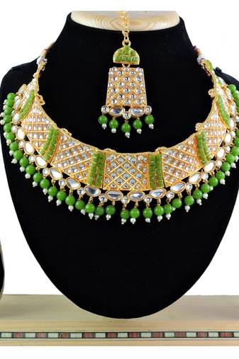 Multicolor designer function wear ad necklace set