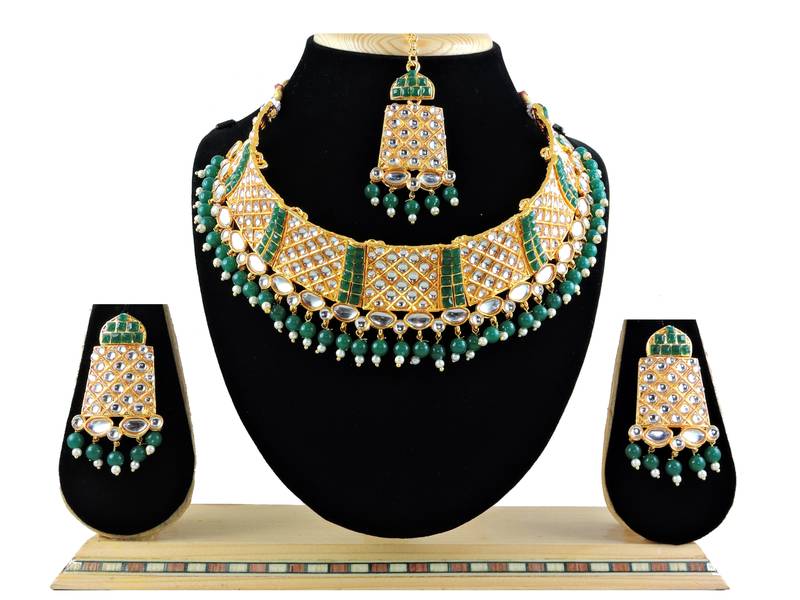 Green designer function wear ad necklace set