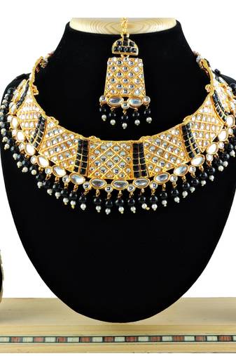 Black designer function wear ad necklace set