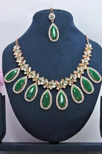 Green designer function wear ad necklace set